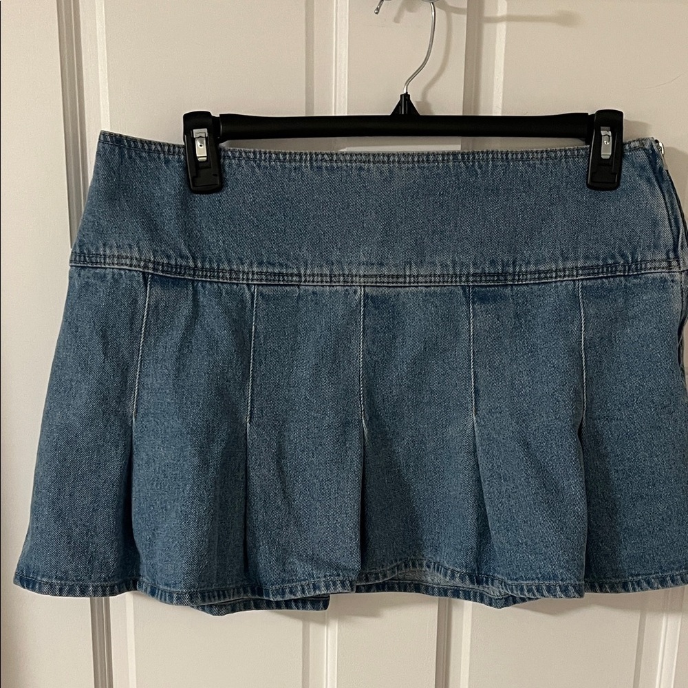 H&M Divided Y2K inspired micro mini pleated denim skirt Size Large